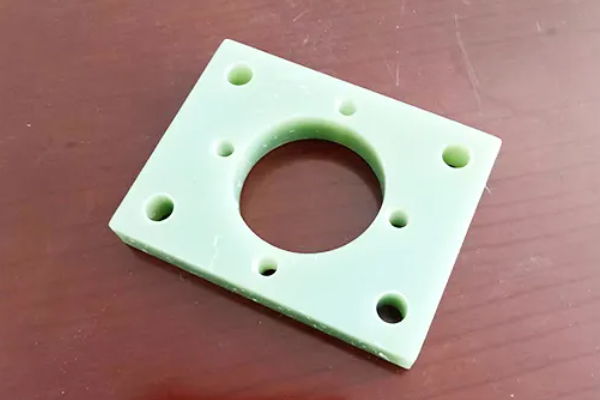 绝缘件加工
