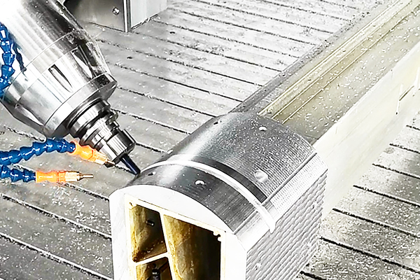 W15-2530四轴摆头加工中心